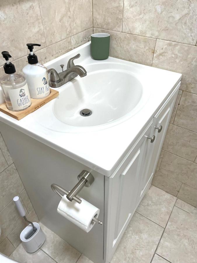 Modern Apartment With Parking & Quick Ride To Manhattan Ню Йорк Екстериор снимка